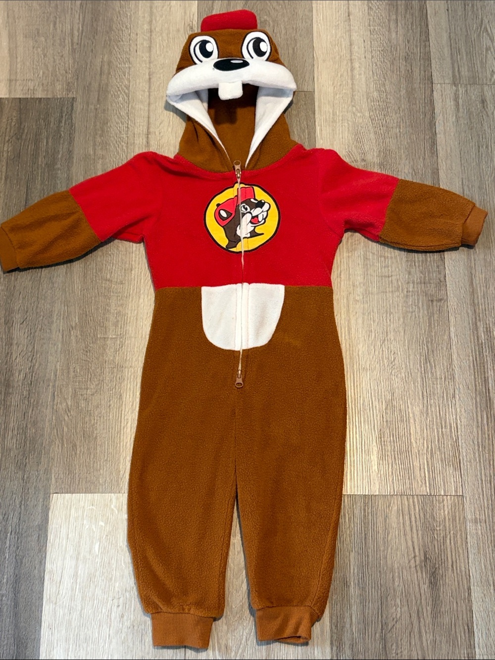 Buc-ee’s Beaver mascot w/tail one piece pijama size 3